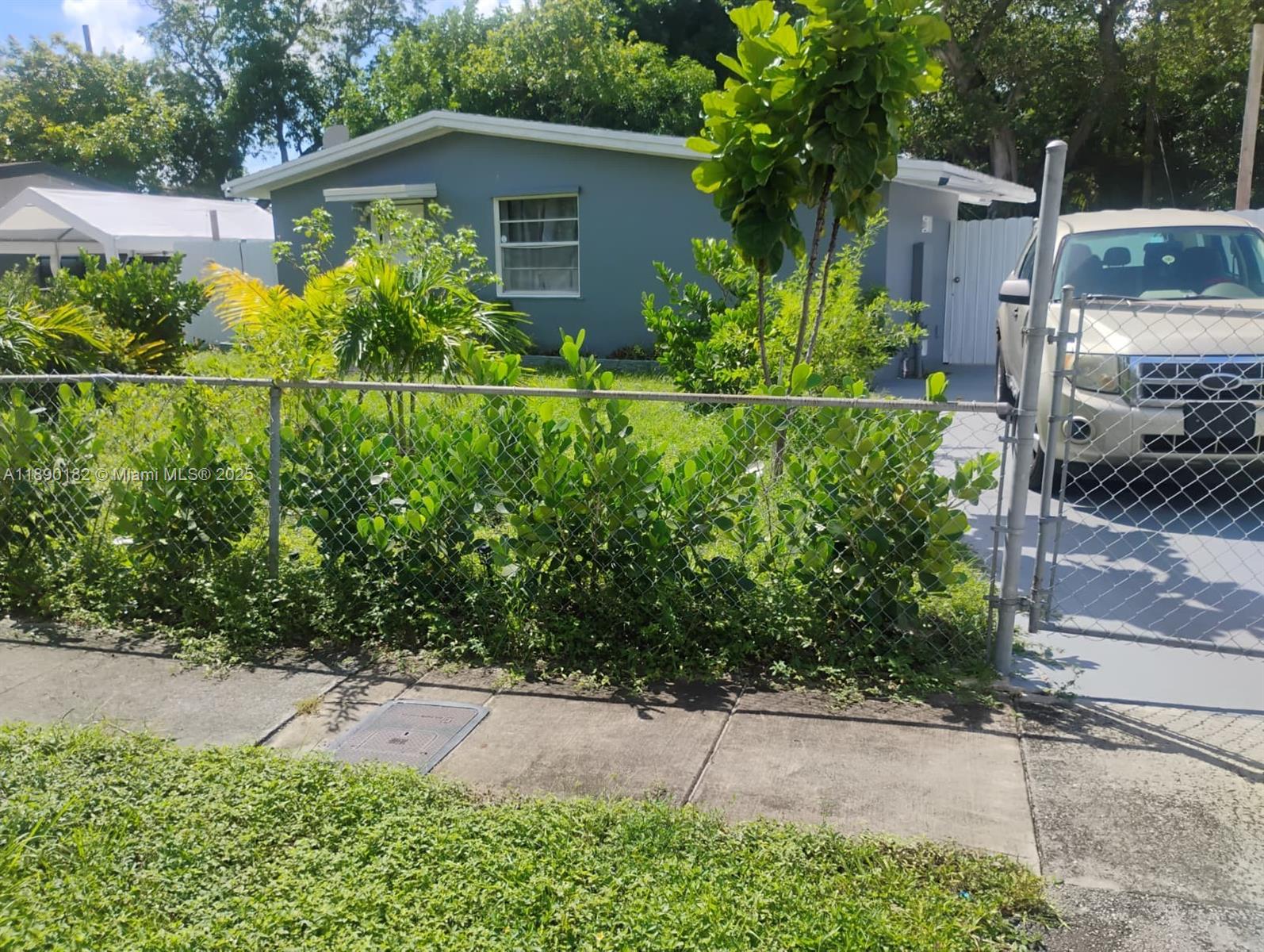 LAUDERDALE MANORS RESUB O - Residential