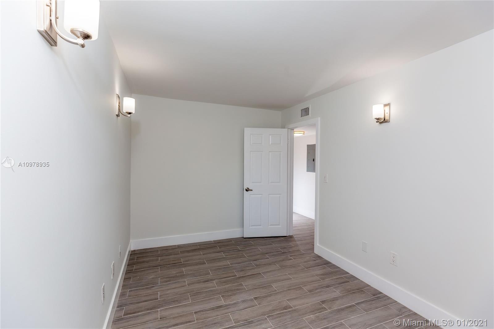 INDIAN LK VILLAGE PHASE 1 - Residential