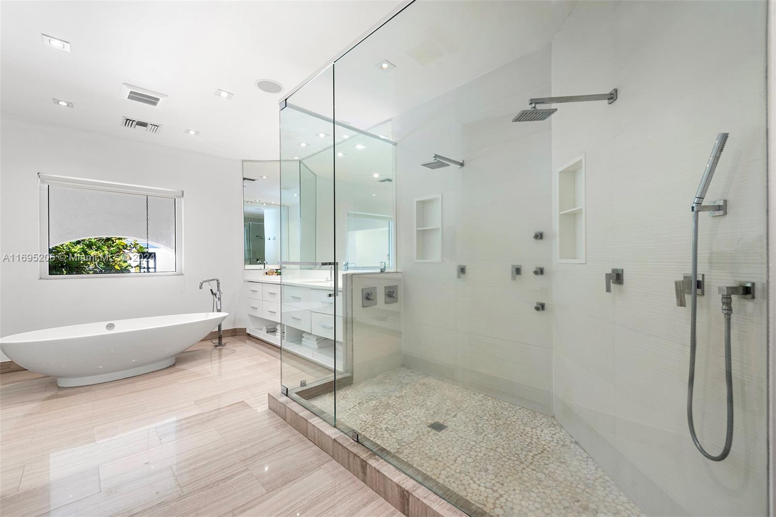 Country Club Estates - Residential