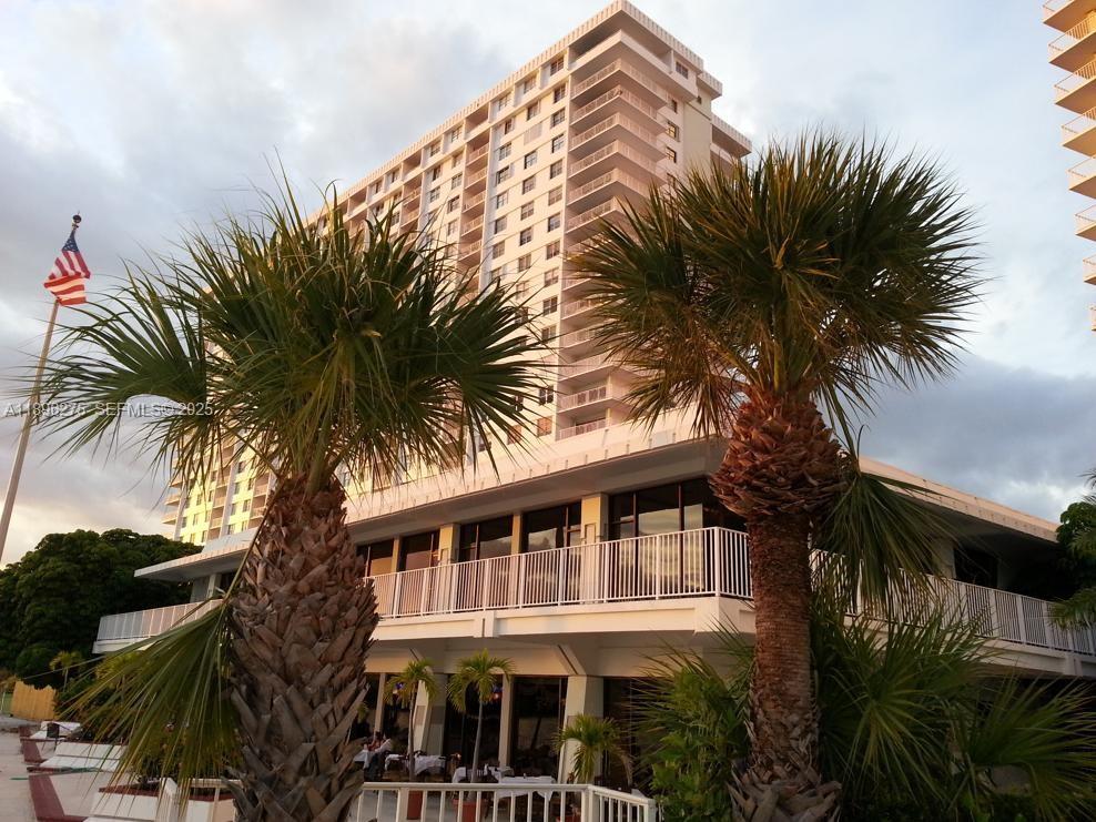 ARLEN HOUSE WEST CONDO - Residential