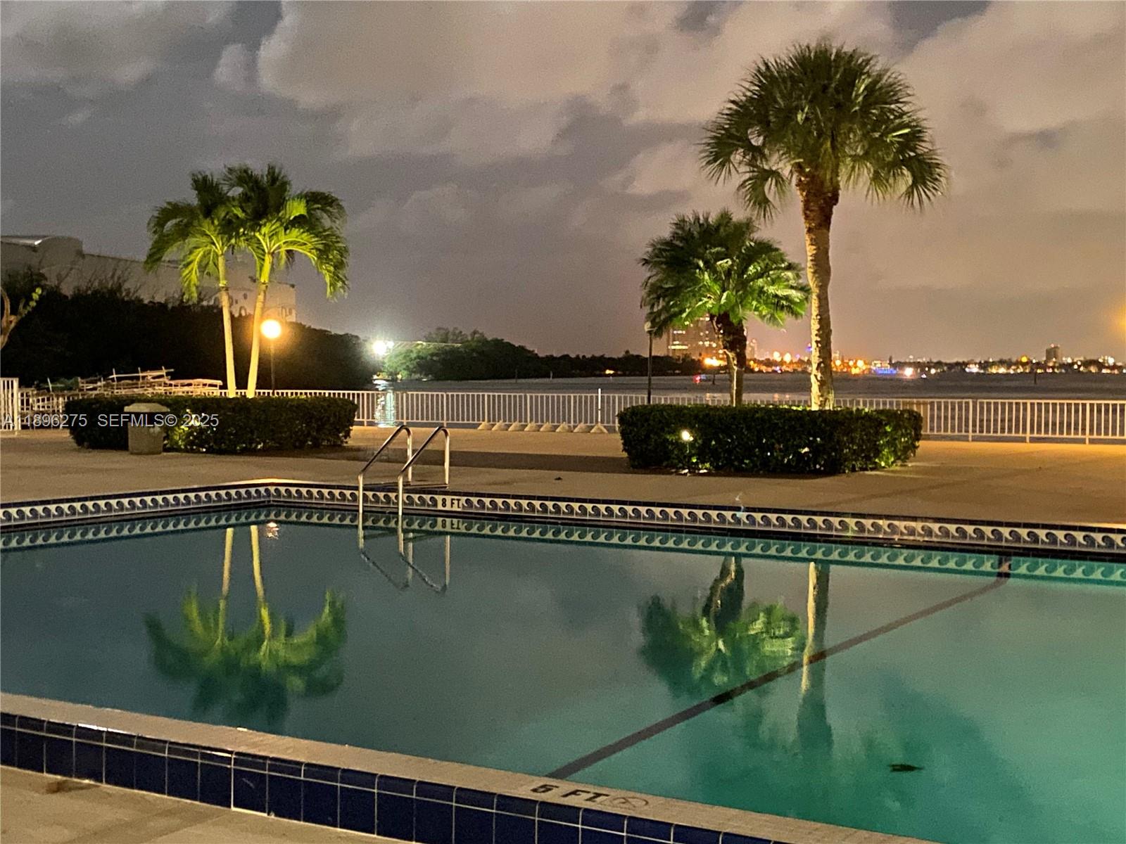 ARLEN HOUSE WEST CONDO - Residential