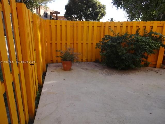 LAKE FOREST PARK II - Residential Lease