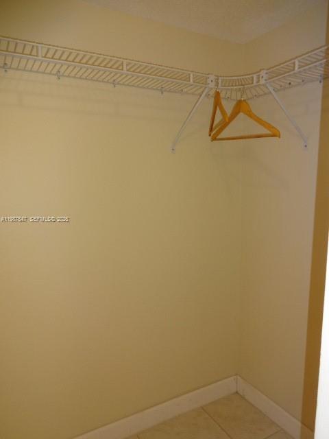 LAKE FOREST PARK II - Residential Lease