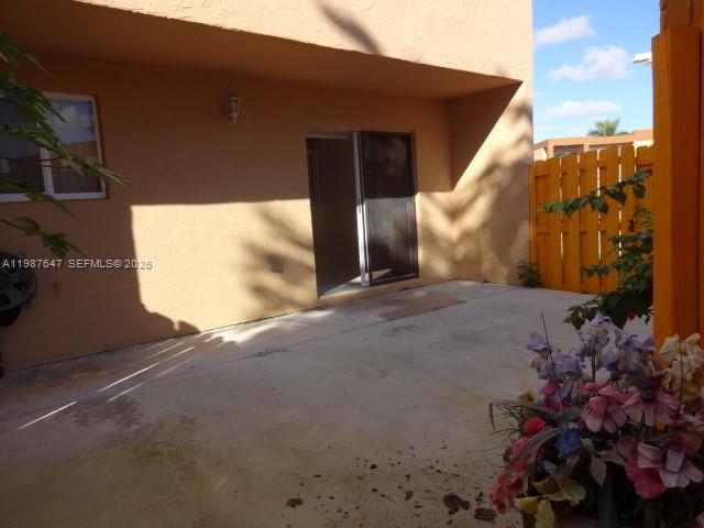 LAKE FOREST PARK II - Residential Lease