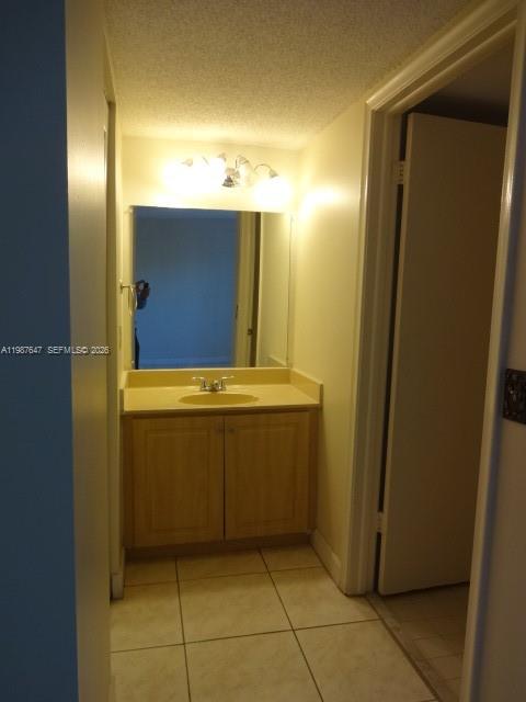 LAKE FOREST PARK II - Residential Lease