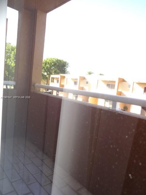 LAKE FOREST PARK II - Residential Lease