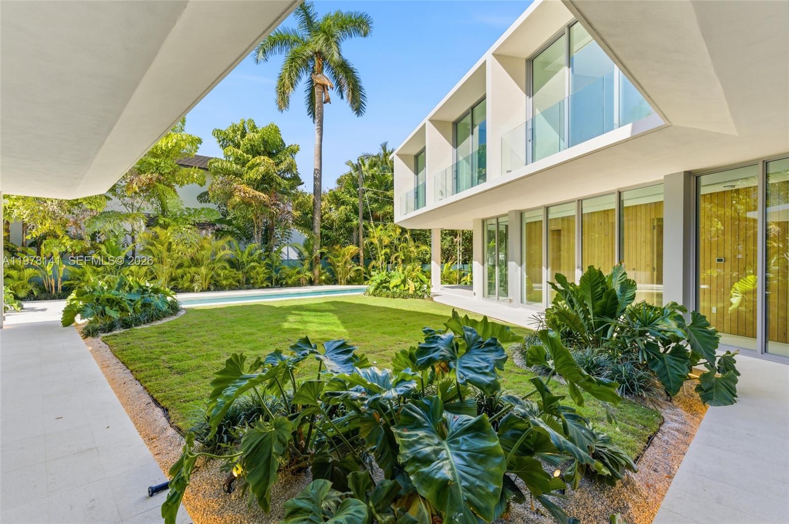 LENNOX PARK - Residential