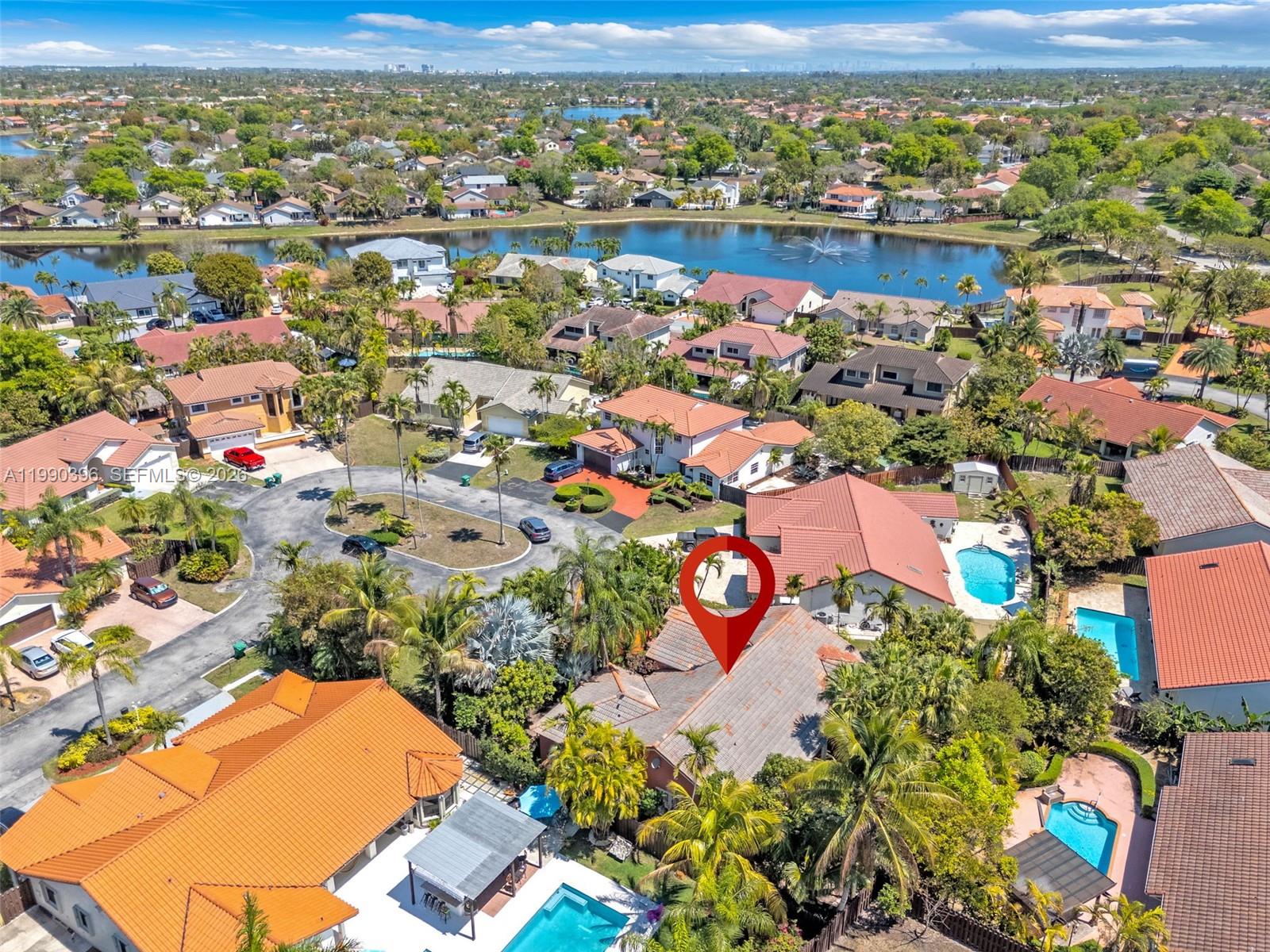 THE MANSIONS - Residential