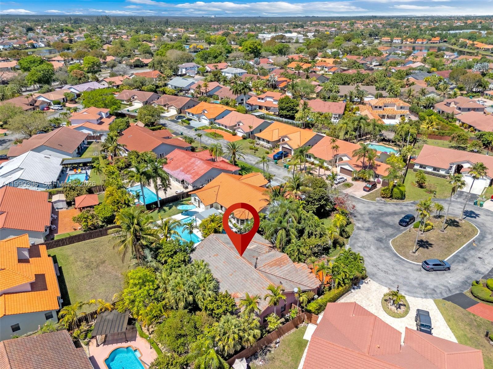 THE MANSIONS - Residential