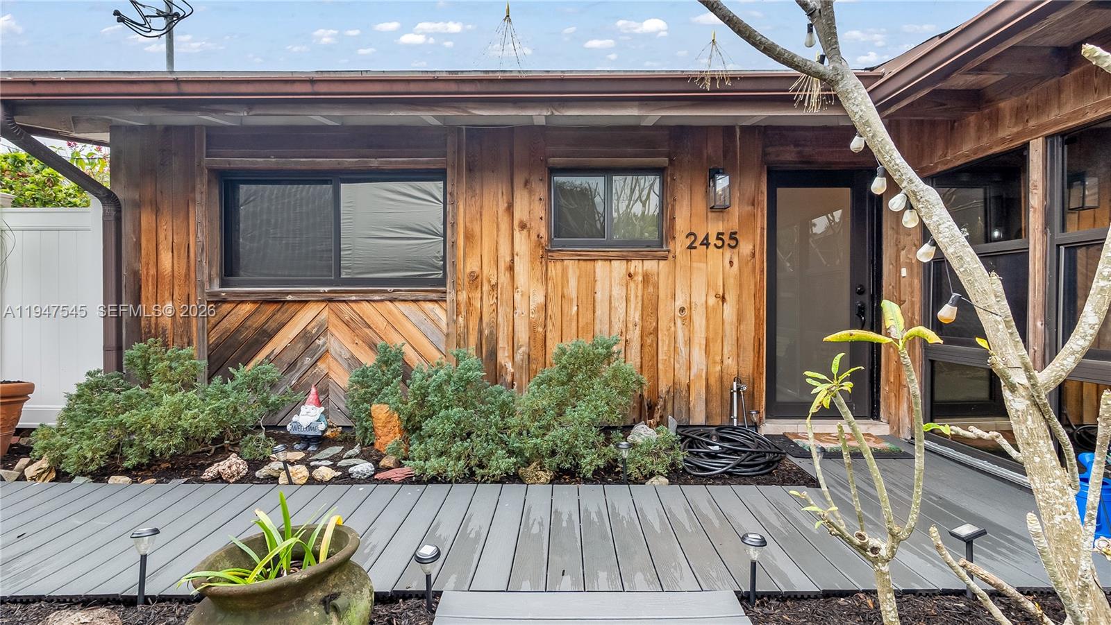 LAUDERDALE ISLES NO 2 - Residential