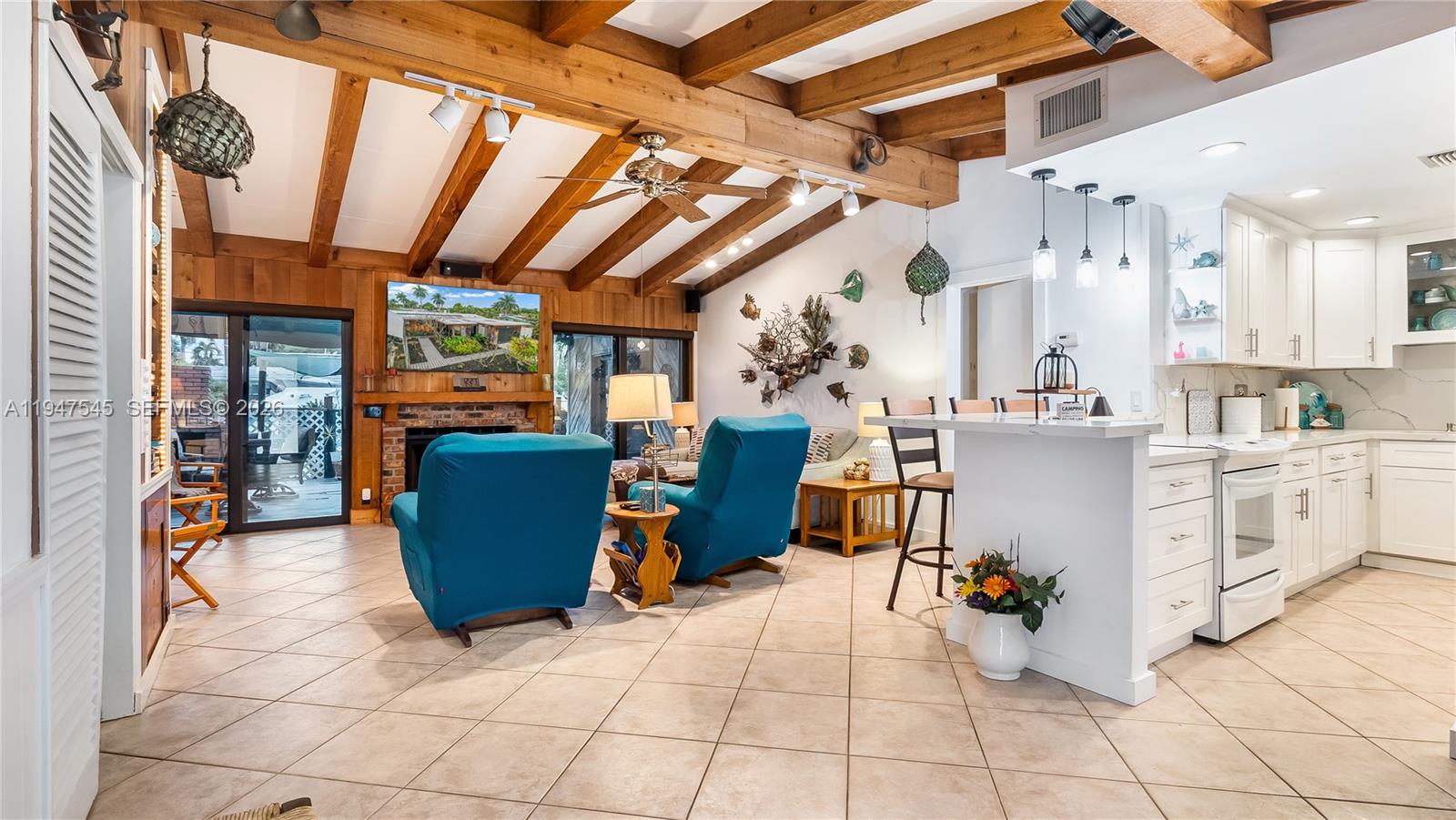 LAUDERDALE ISLES NO 2 - Residential