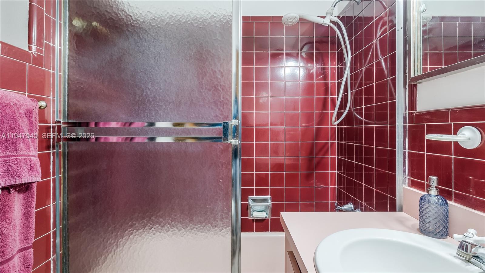 LAUDERDALE ISLES NO 2 - Residential