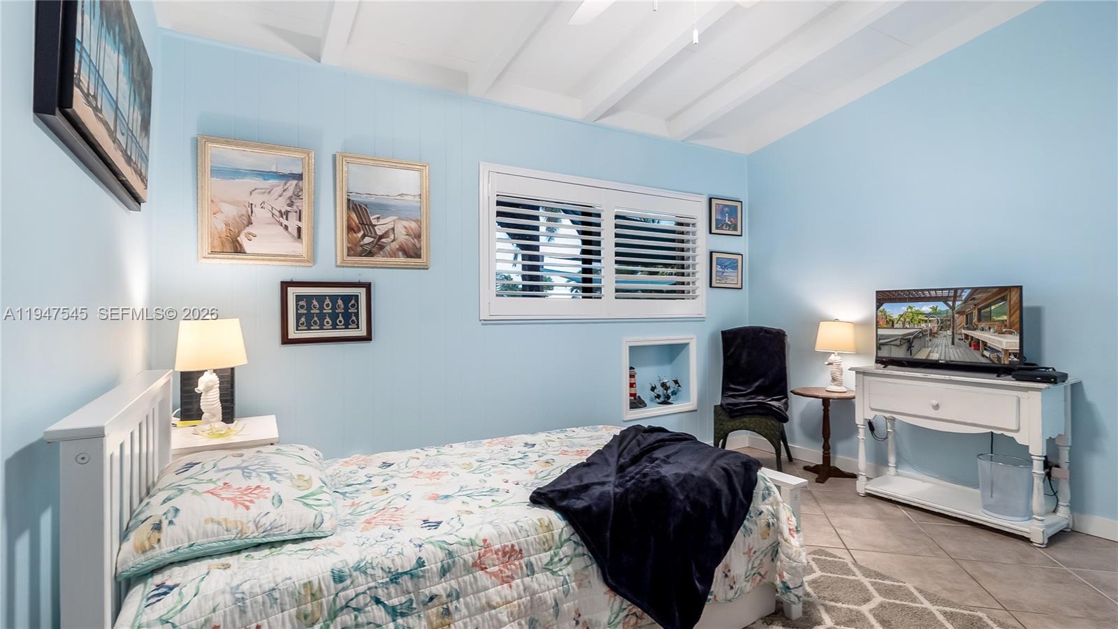 LAUDERDALE ISLES NO 2 - Residential