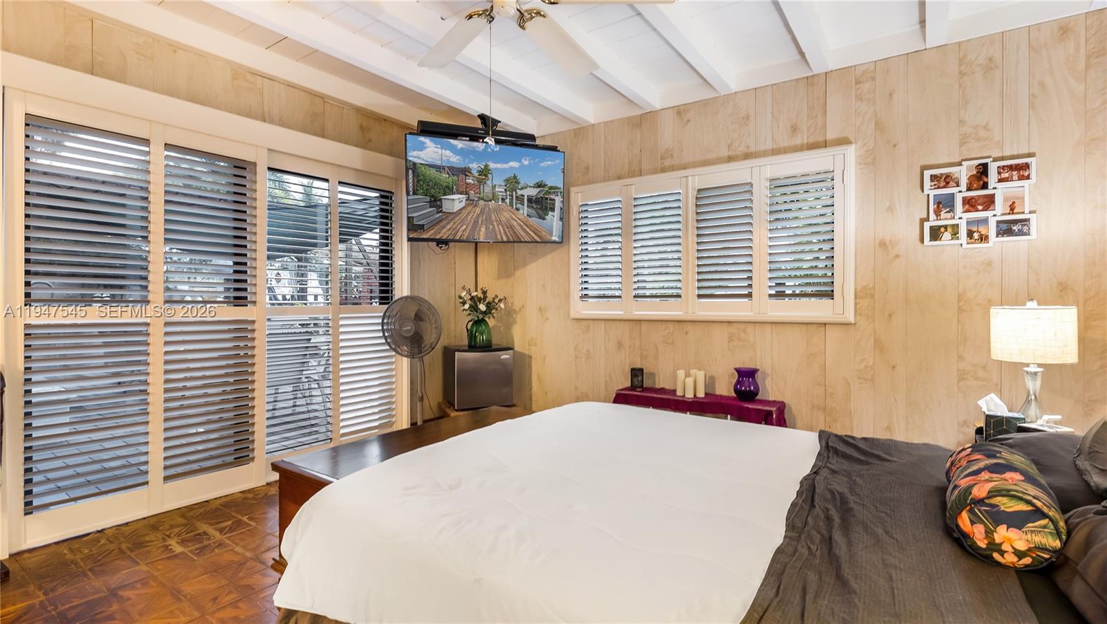 LAUDERDALE ISLES NO 2 - Residential