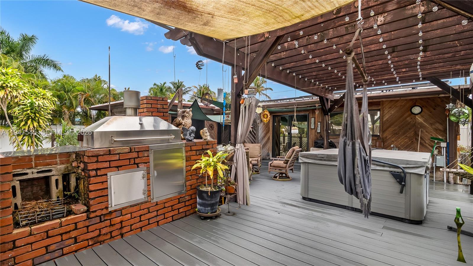 LAUDERDALE ISLES NO 2 - Residential