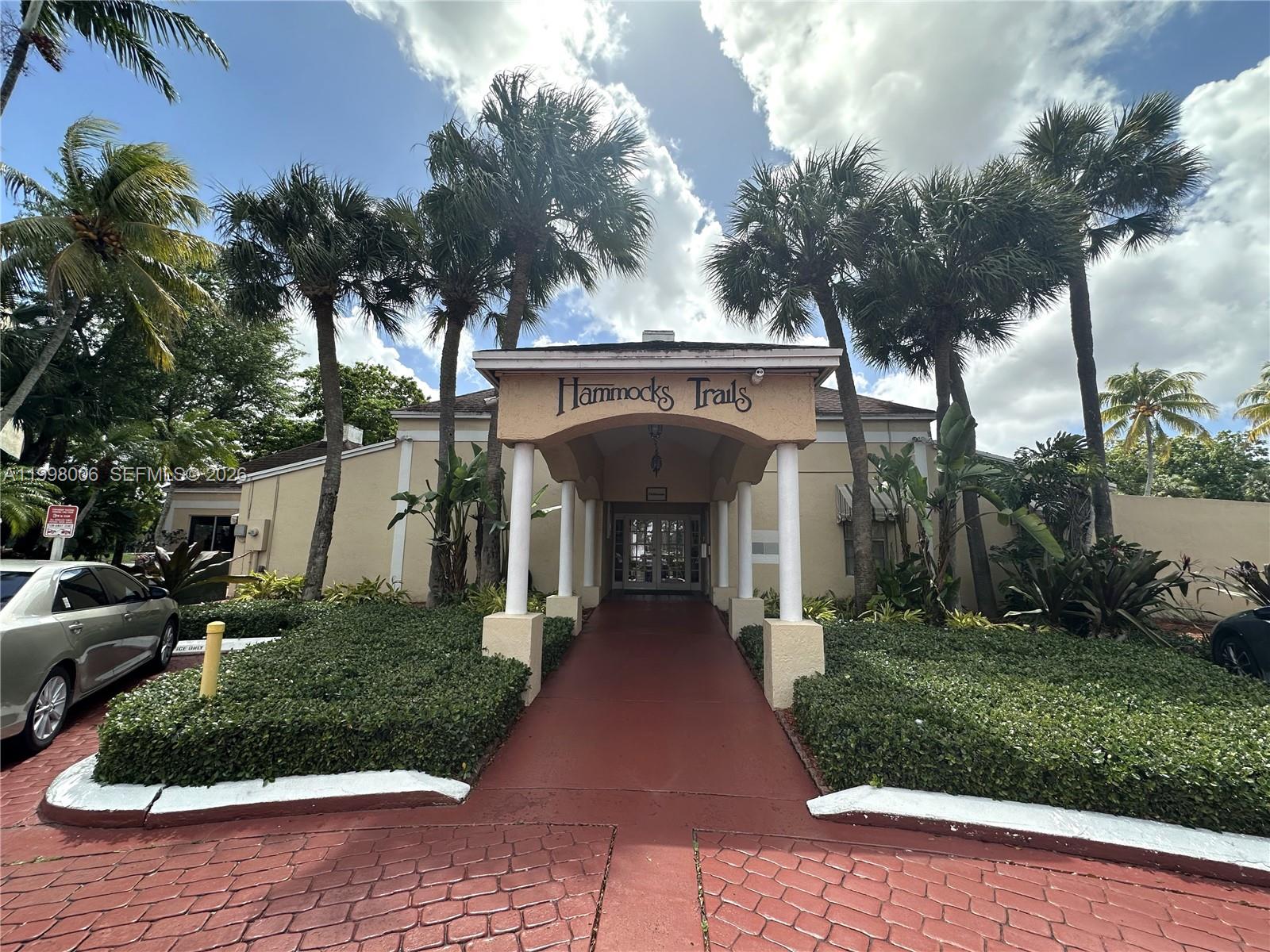 HAMMOCKS TRAILS CONDO - Residential Lease