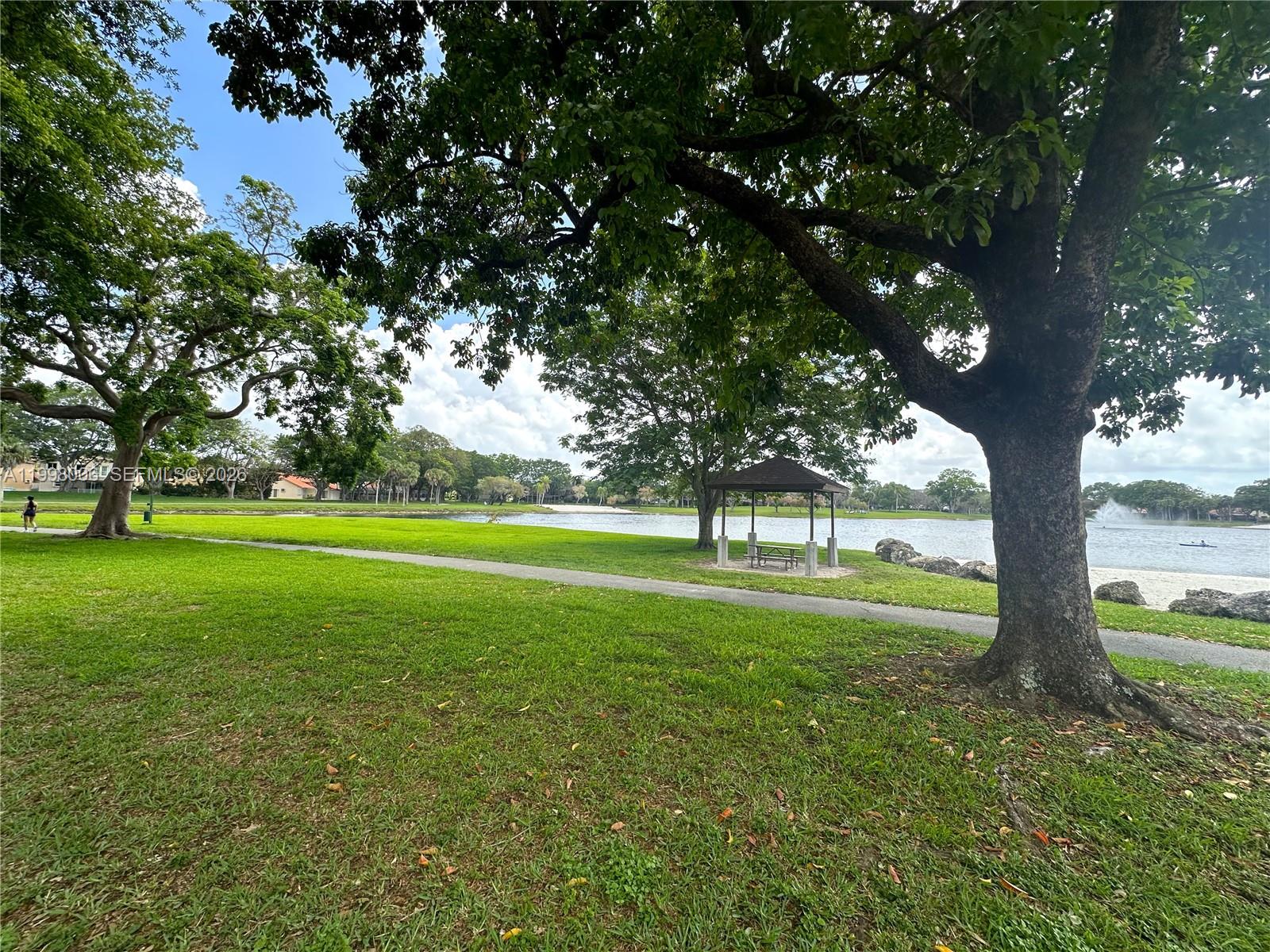 HAMMOCKS TRAILS CONDO - Residential Lease