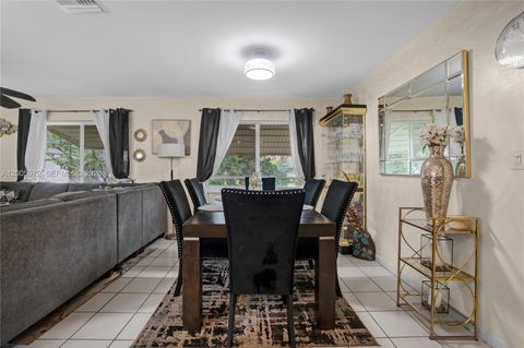 Tiny photo for 410 SW Natura Ave, Deerfield Beach, FL 33441 (MLS # A12005972)