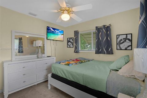 Tiny photo for 410 SW Natura Ave, Deerfield Beach, FL 33441 (MLS # A12005972)