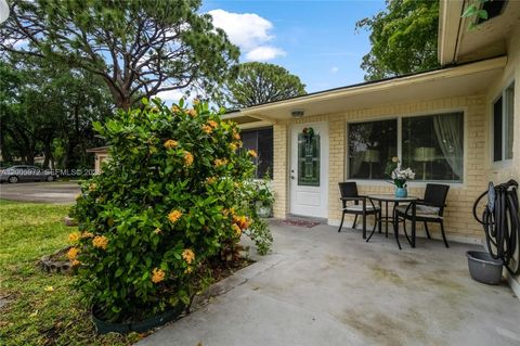 Tiny photo for 410 SW Natura Ave, Deerfield Beach, FL 33441 (MLS # A12005972)