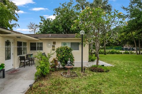 Tiny photo for 410 SW Natura Ave, Deerfield Beach, FL 33441 (MLS # A12005972)