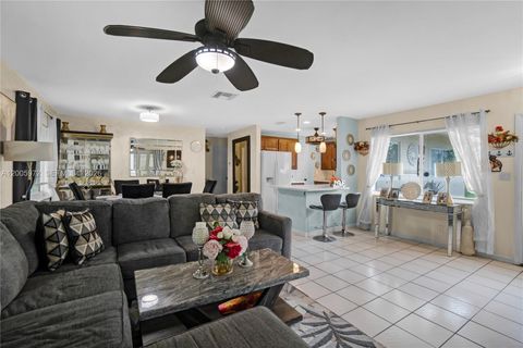 Tiny photo for 410 SW Natura Ave, Deerfield Beach, FL 33441 (MLS # A12005972)