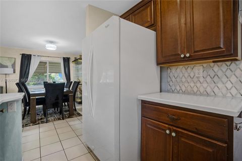 Tiny photo for 410 SW Natura Ave, Deerfield Beach, FL 33441 (MLS # A12005972)