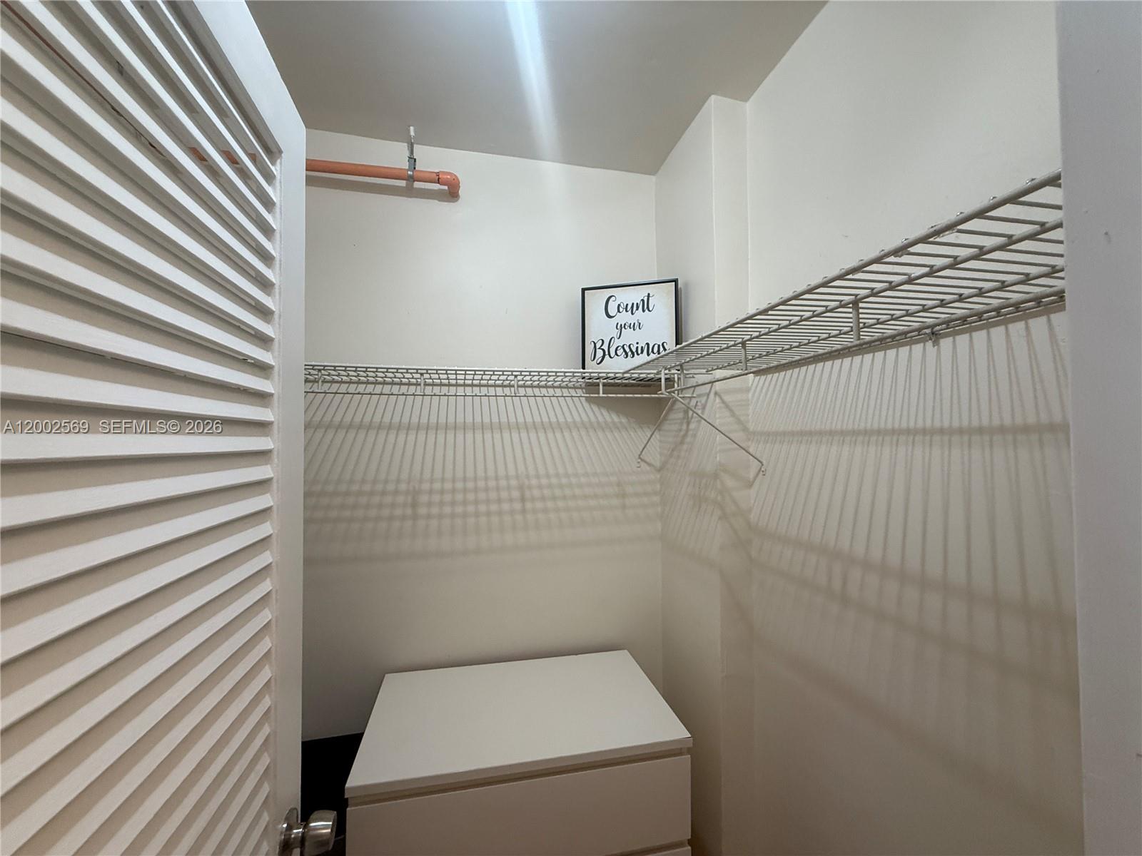 THE DECOPLAGE CONDO - Residential Lease