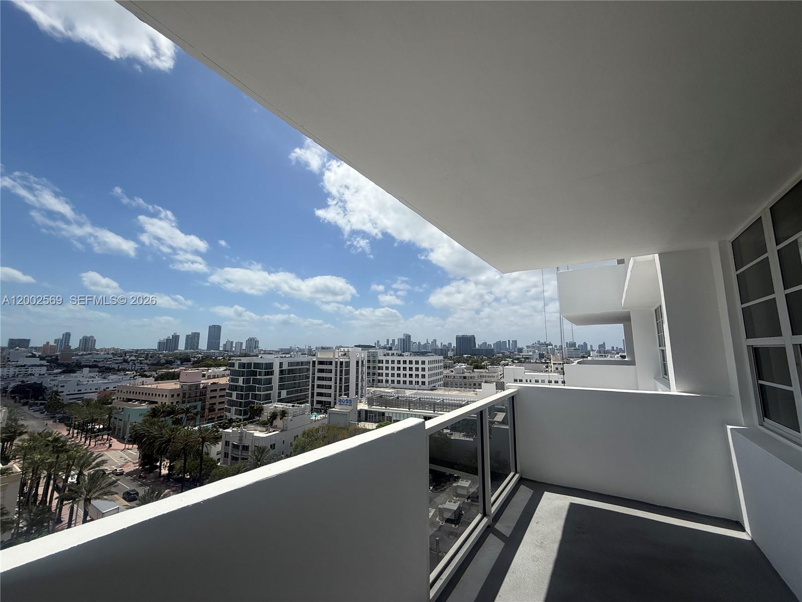 THE DECOPLAGE CONDO - Residential Lease