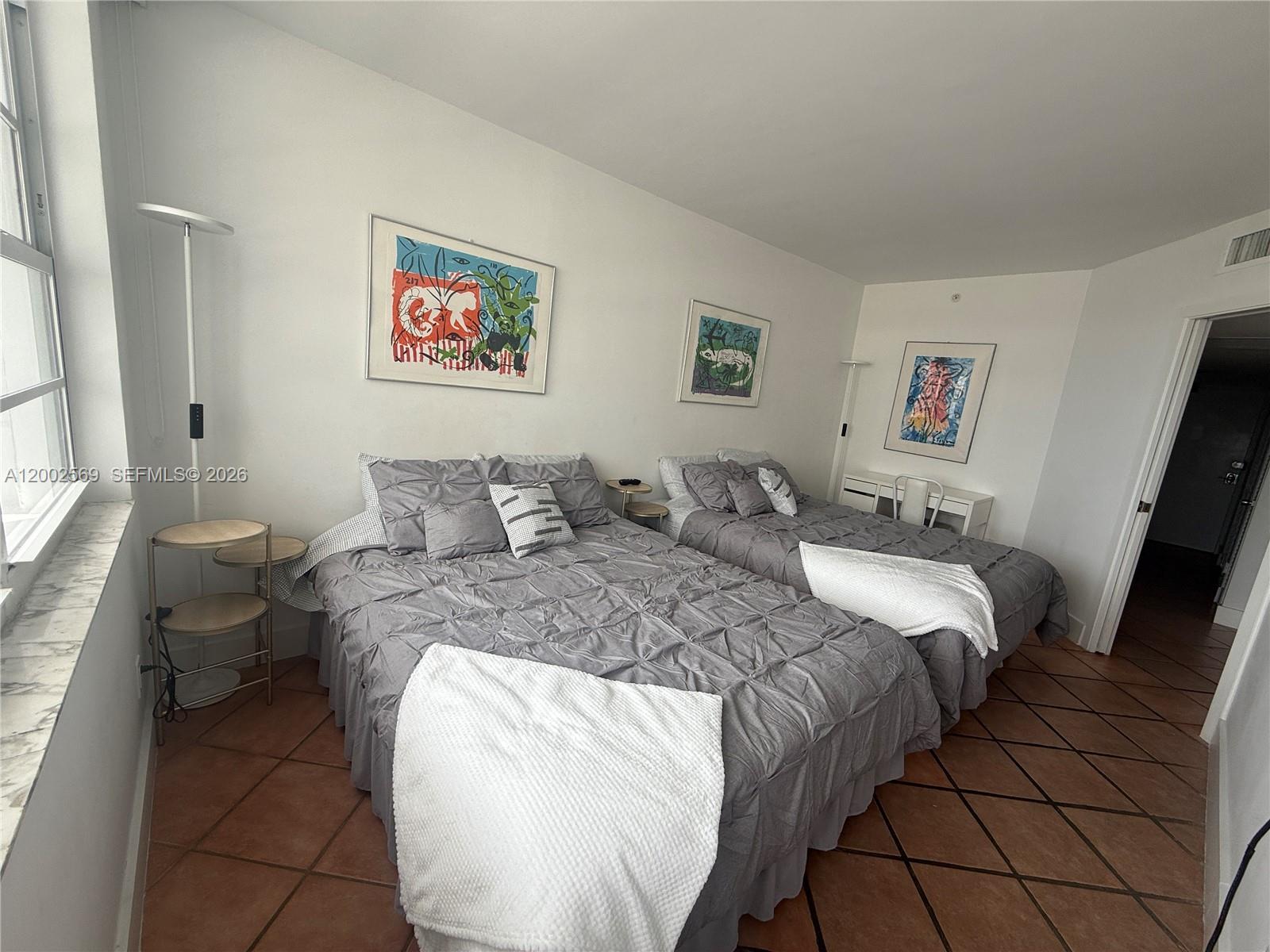 THE DECOPLAGE CONDO - Residential Lease