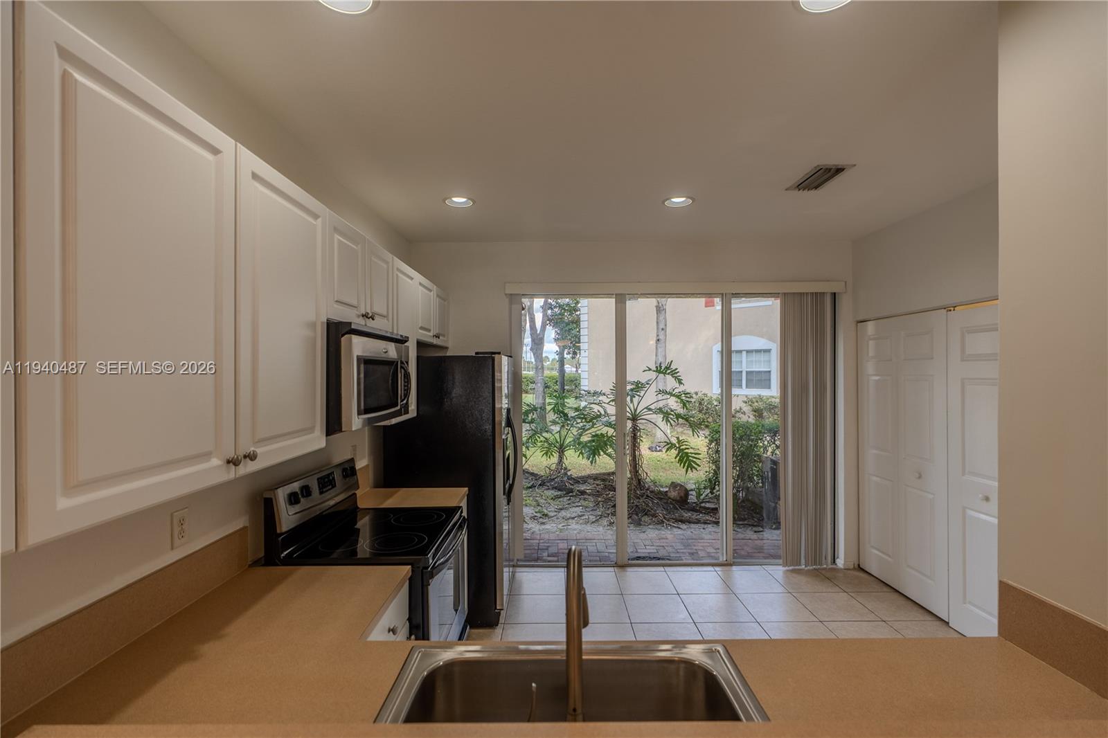 PARK PLACE AT PLANTATION - Residential