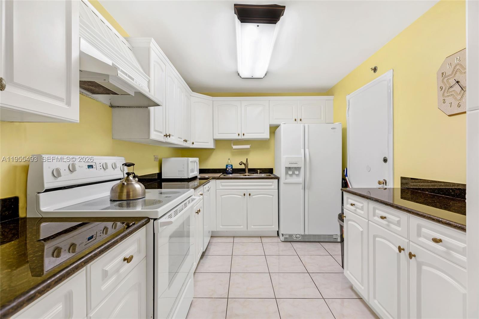 6039 Collins Ave 1206