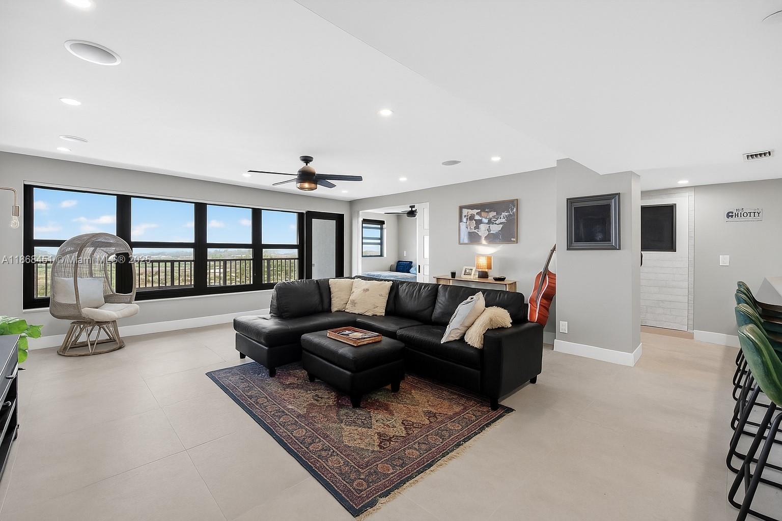 3200 Port Royale Dr N 2011