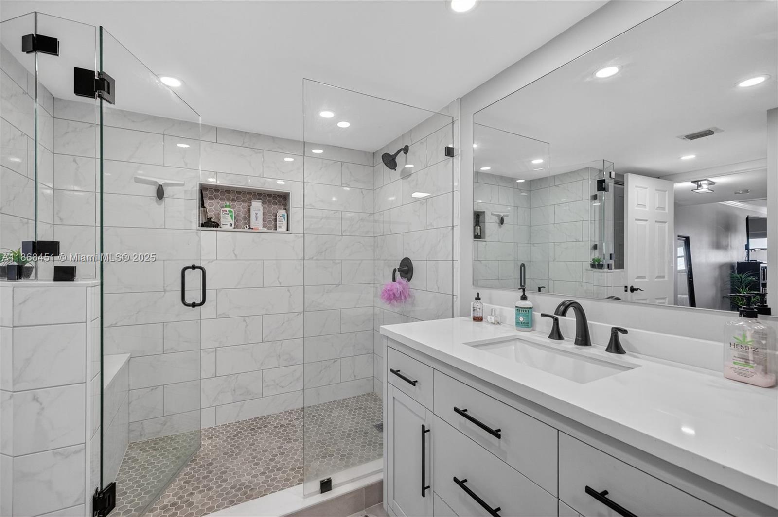 TOWER PORTSMOUTH AT PORT - Residential