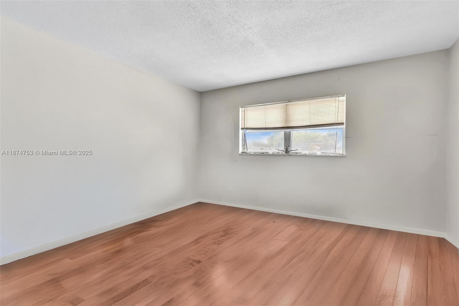 PARK SOUTH THREE INC COND - Residential