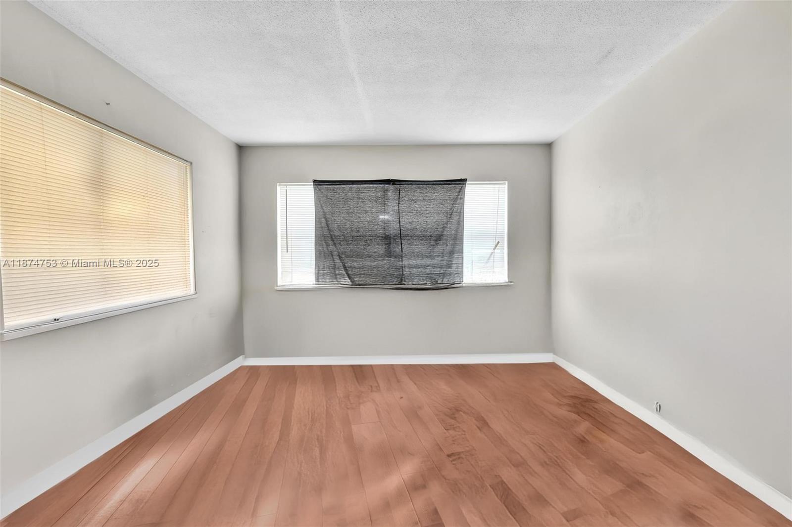 PARK SOUTH THREE INC COND - Residential