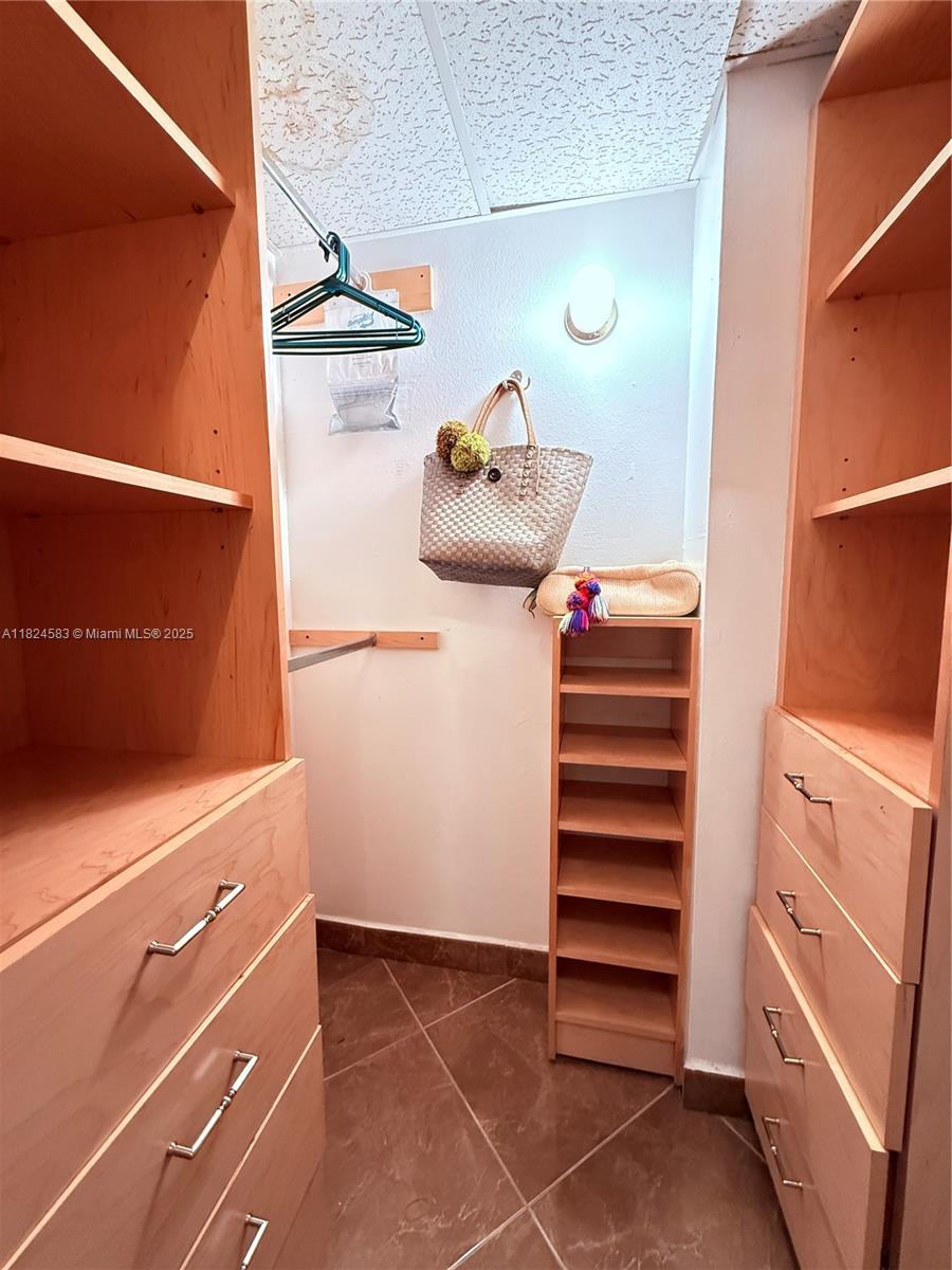 HEMISPHERES CONDO - Residential