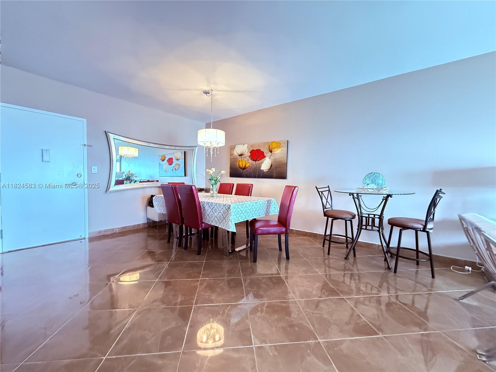 1950 S Ocean Dr PHH, Hallandale Beach, FL, 33009/$675,000 3 1950 S Ocean Dr PHH