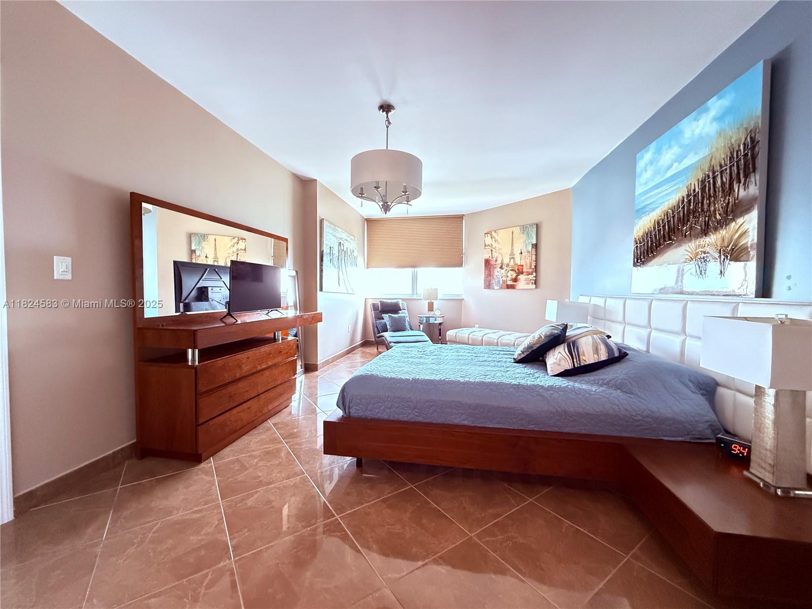 HEMISPHERES CONDO - Residential