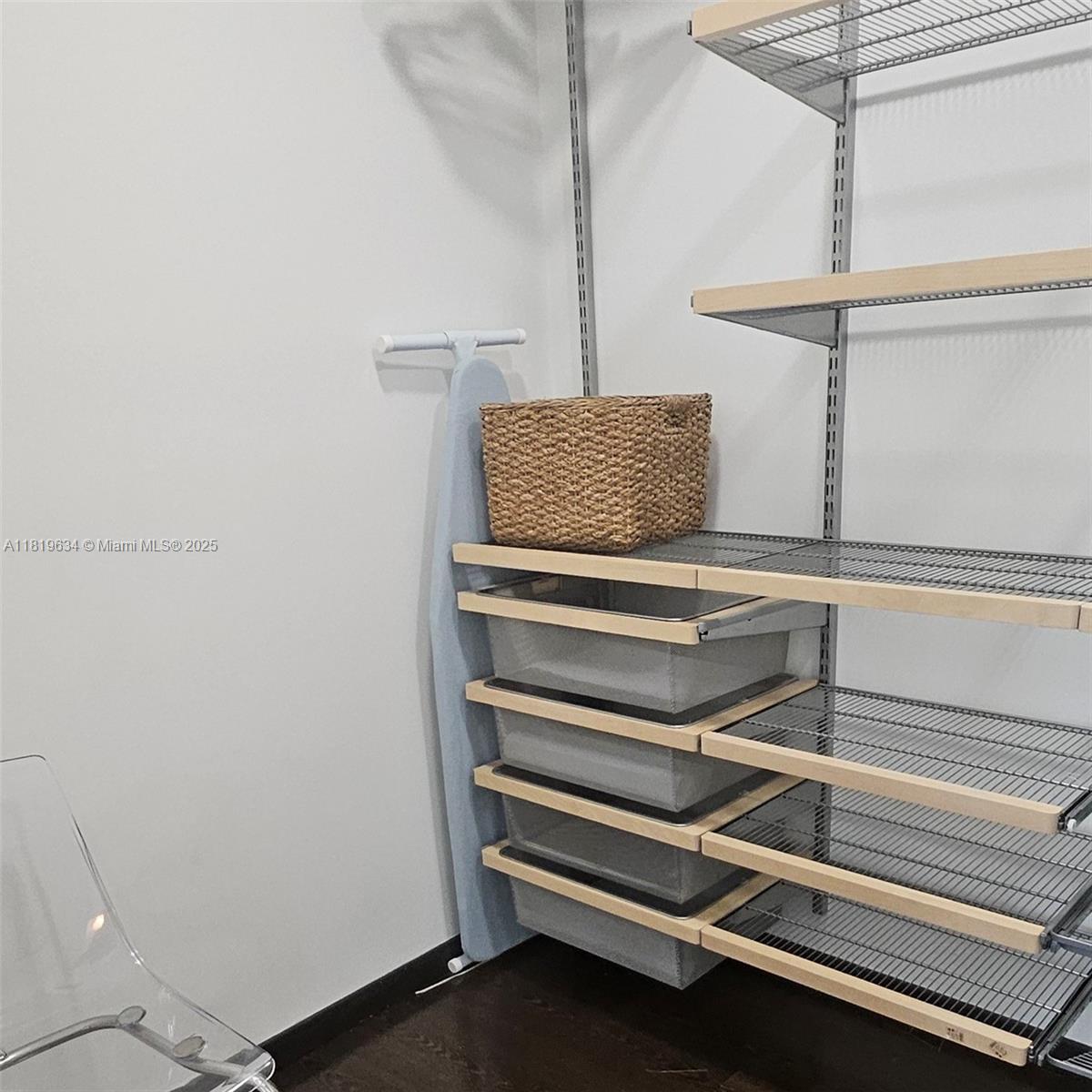 ARTECITY GOVERNOR CONDO - Residential Lease