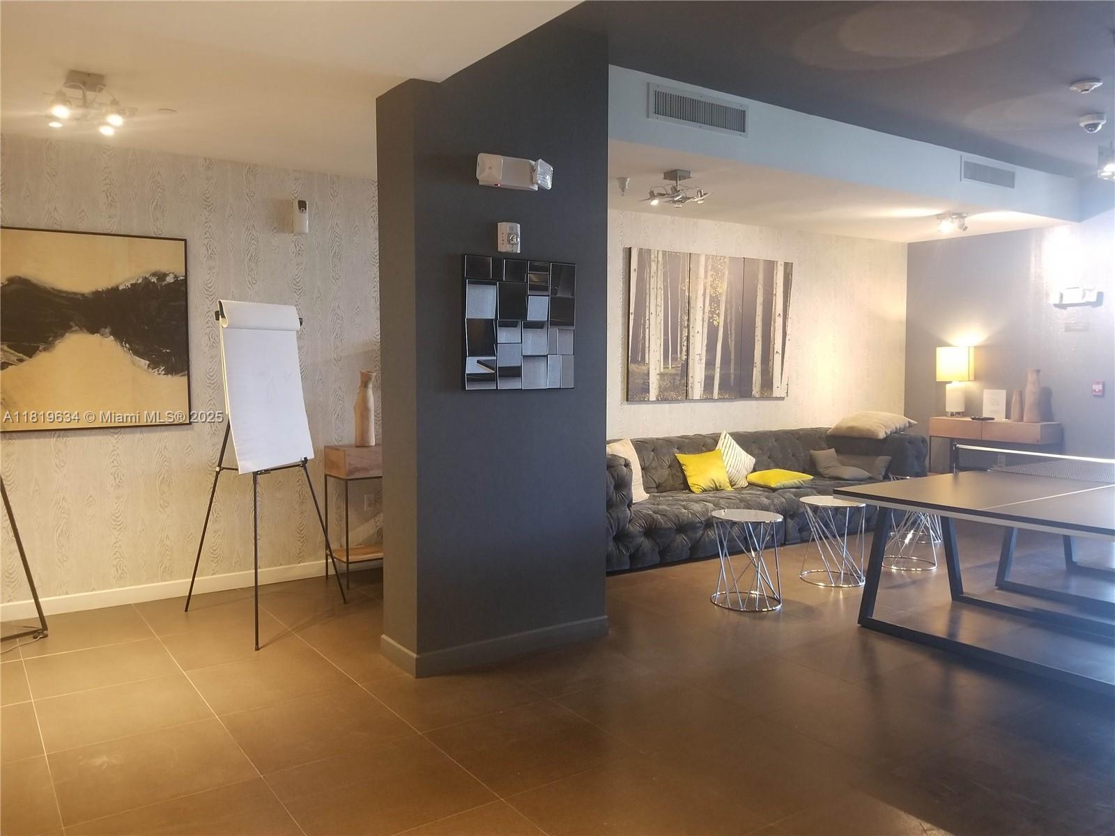 ARTECITY GOVERNOR CONDO - Residential Lease