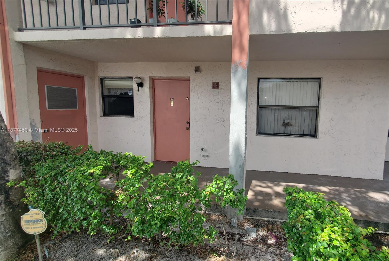 Great opportunity for investor or first time home buyer. Don't miss out owning this lovely spacious 2 bed/2 bath unit. Perfectly located near I-95, Aventura Mall and the Beach. Centrally located between Fort Lauderdale and Miami. Pet friendly with a low HOA fee. New roof installed recently throughout the community.