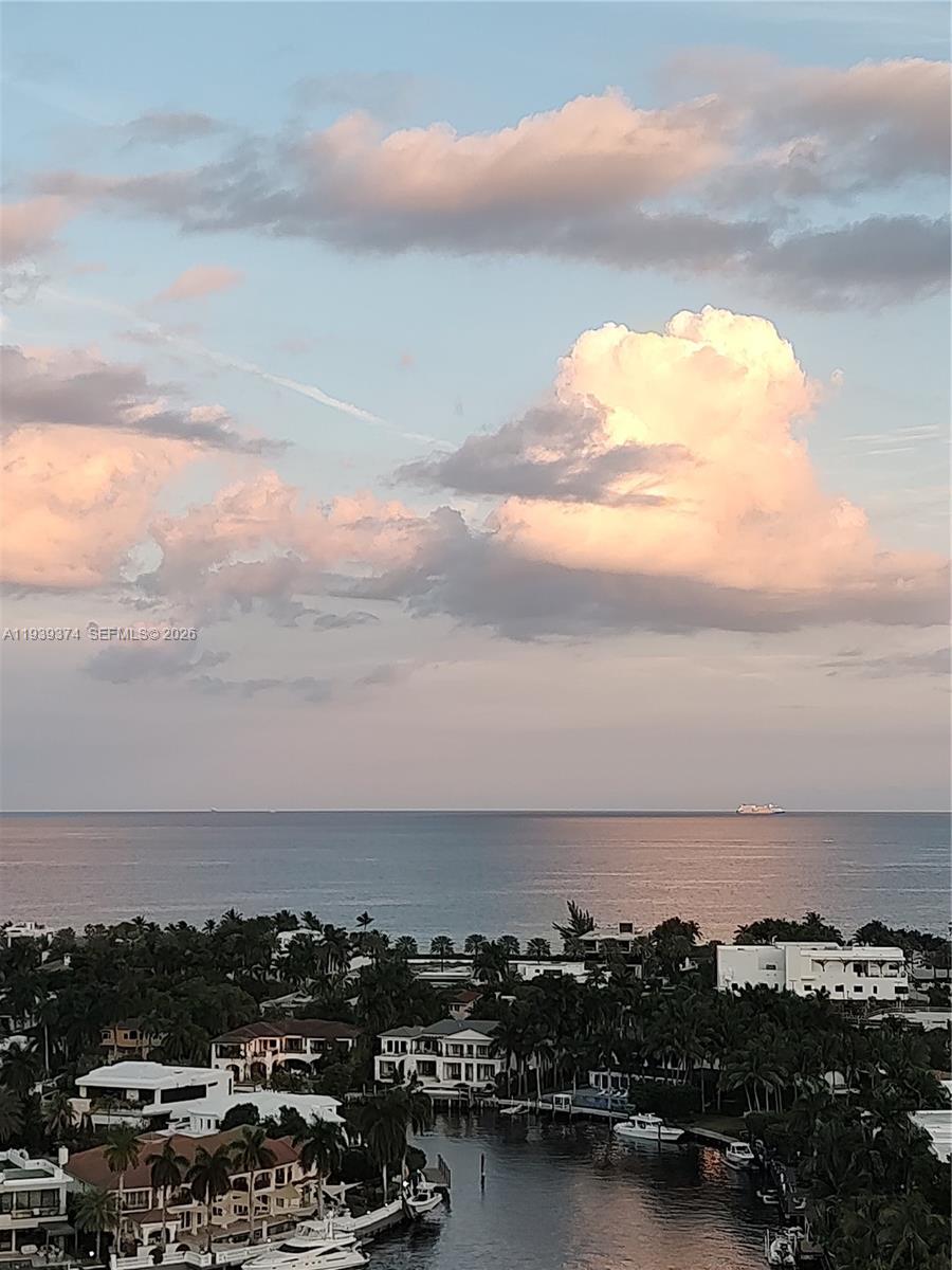 TURNBERRY ISLE SOUTH COND - Residential