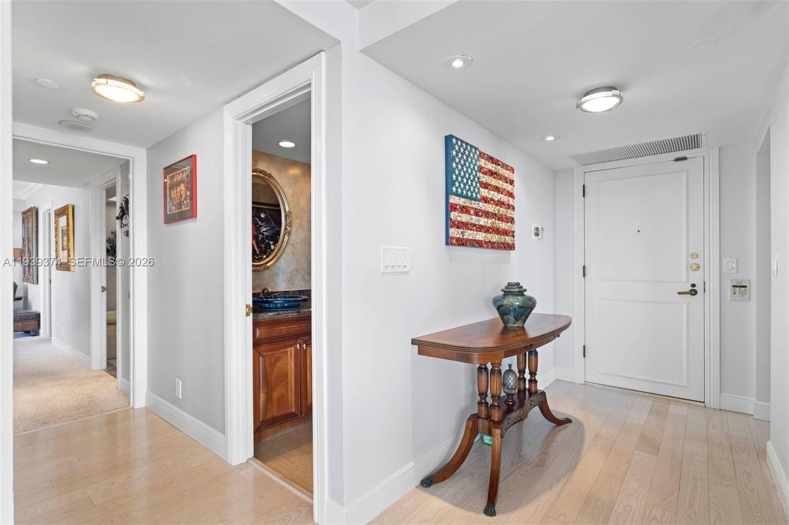 TURNBERRY ISLE SOUTH COND - Residential