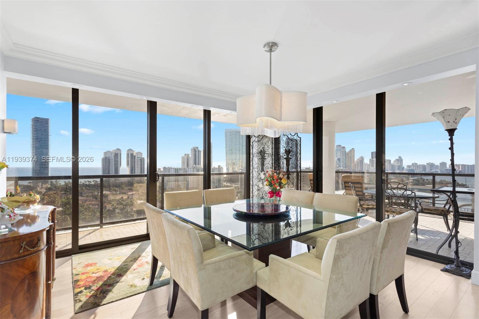 TURNBERRY ISLE SOUTH COND - Residential