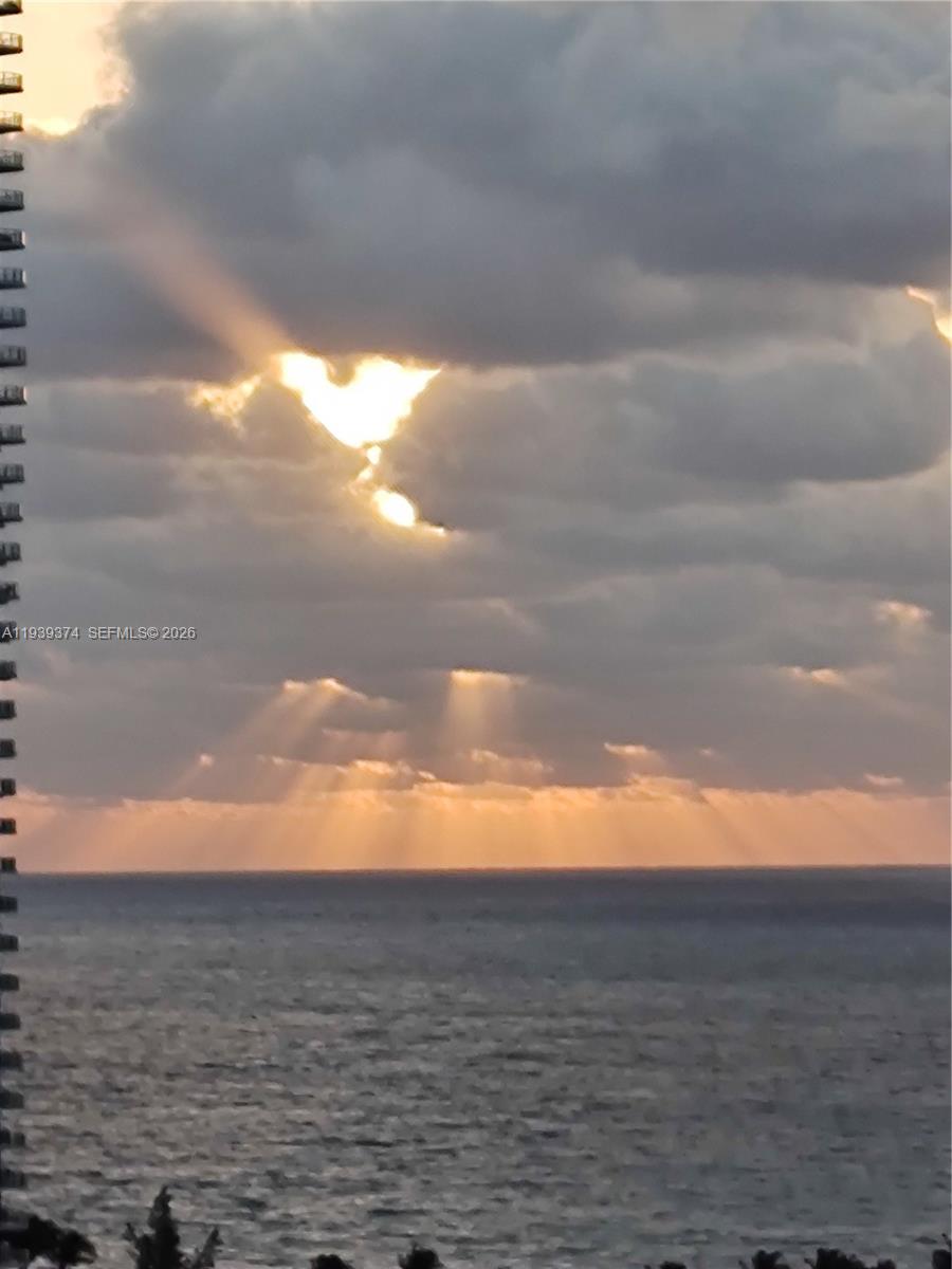 TURNBERRY ISLE SOUTH COND - Residential