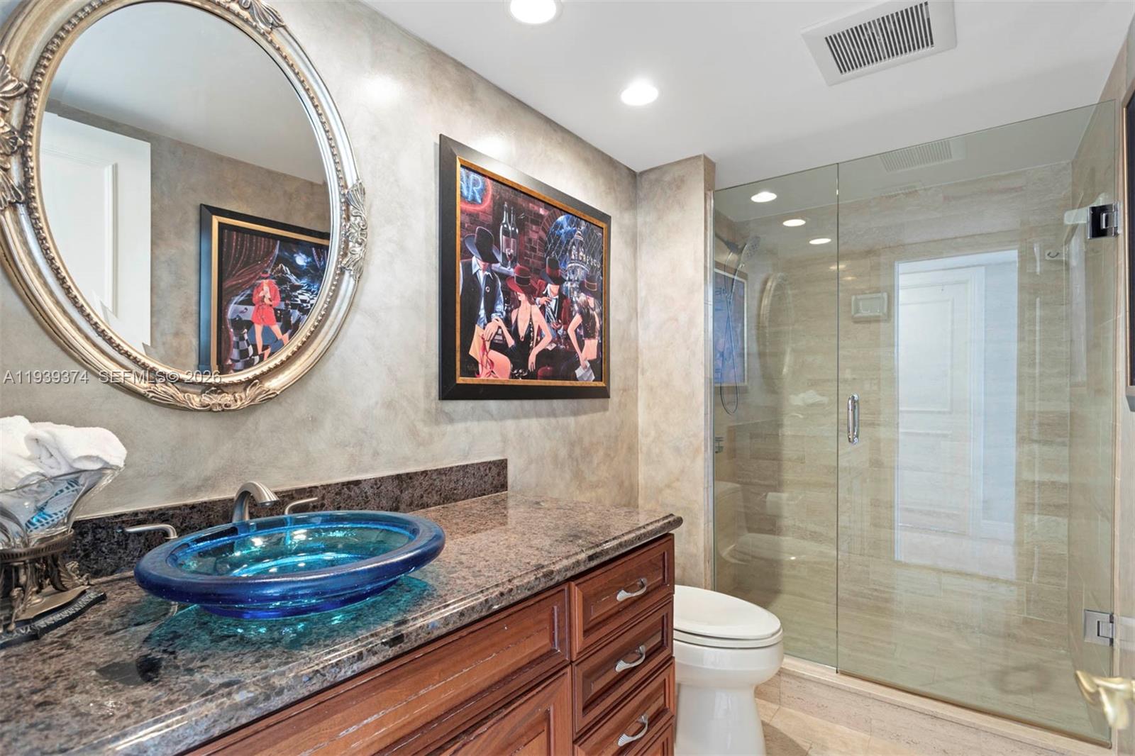 TURNBERRY ISLE SOUTH COND - Residential