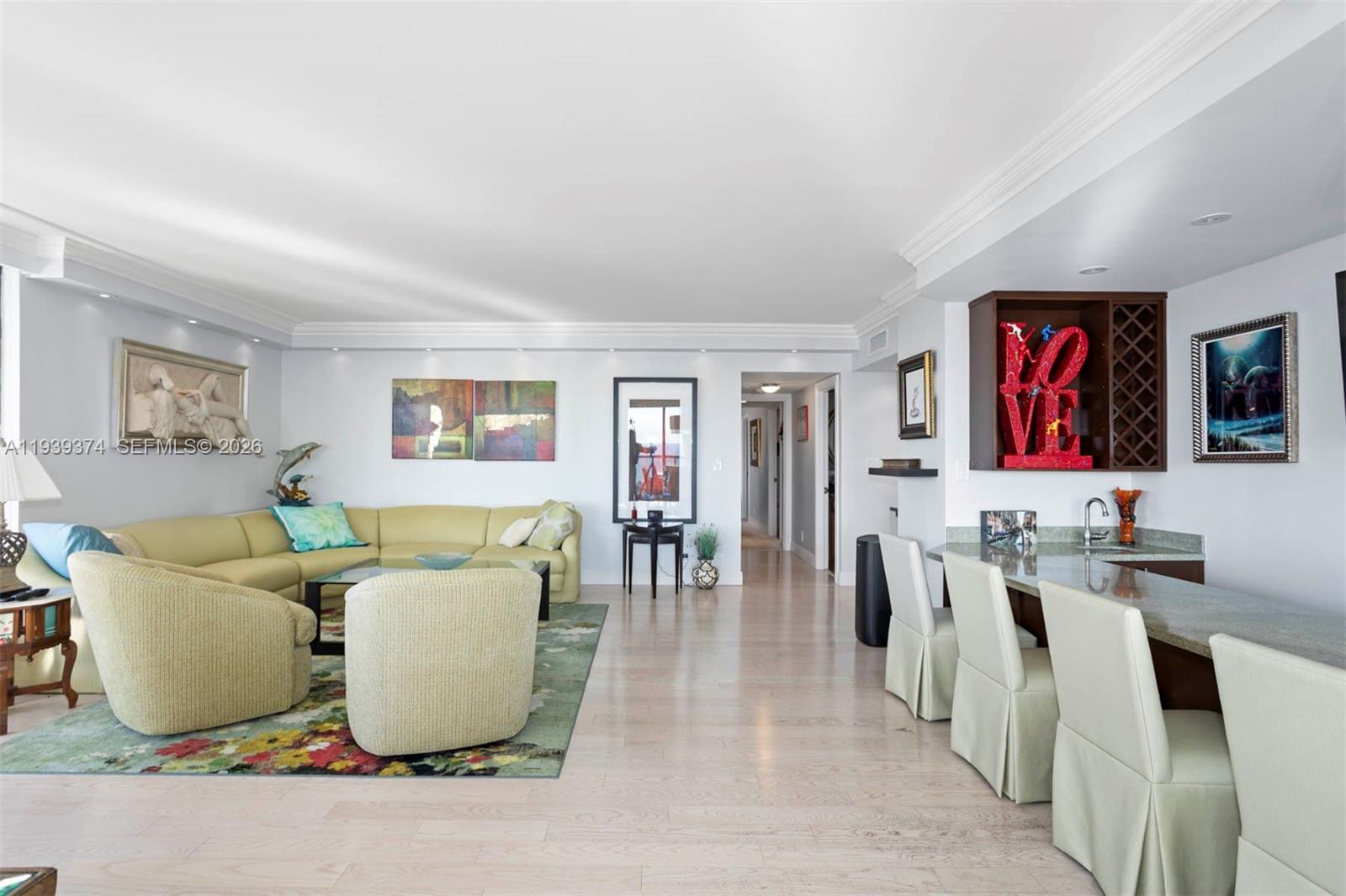 TURNBERRY ISLE SOUTH COND - Residential