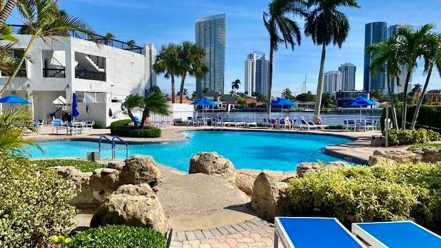 Property for Sale at 19101 Ne 36th Ct 1606, Aventura, Miami-Dade County, Florida - Bedrooms: 2 
Bathrooms: 2  - $575,000