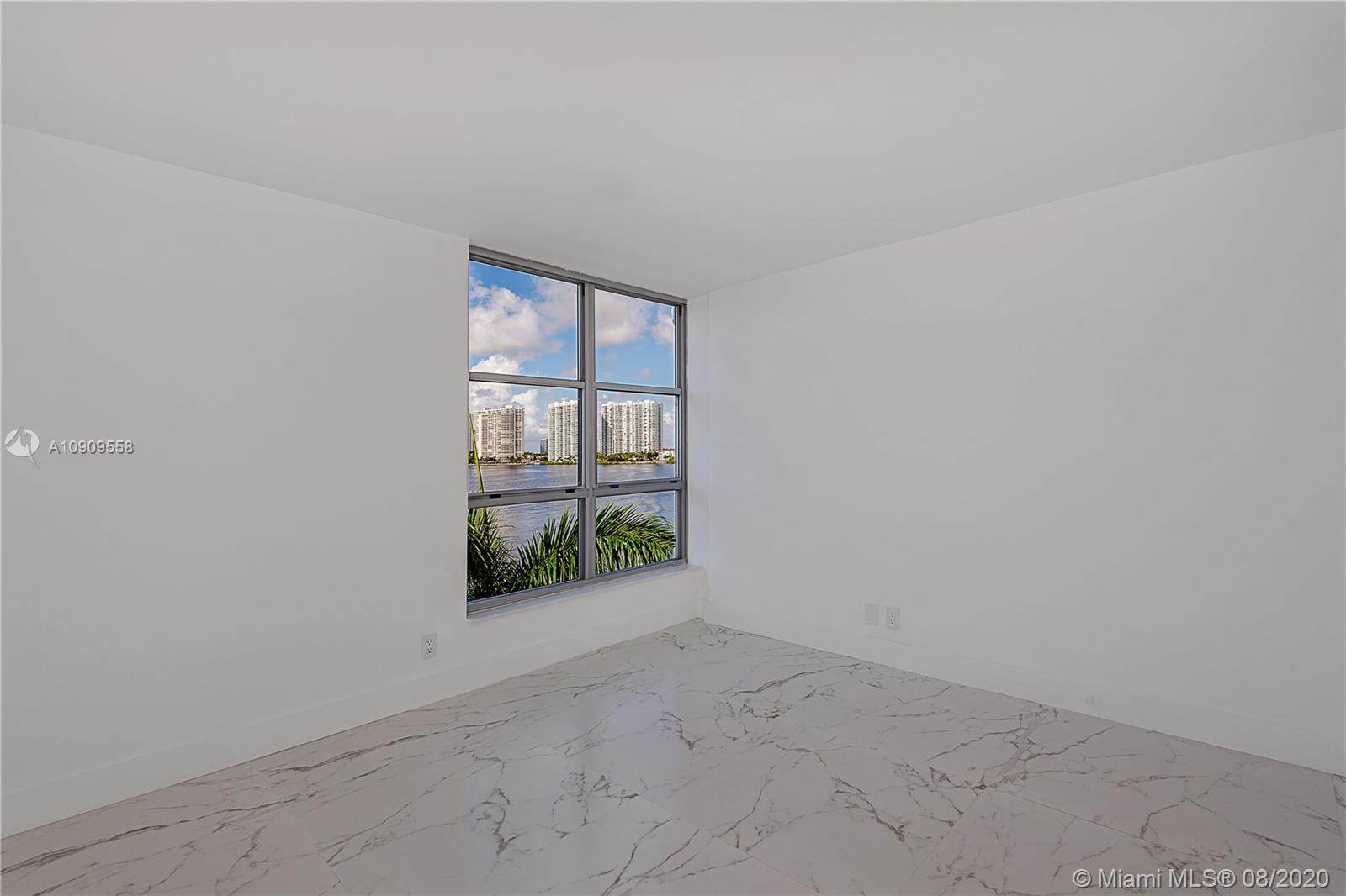 Mystic Pointe - Residential